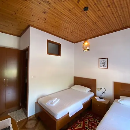 Hotel Old Town *